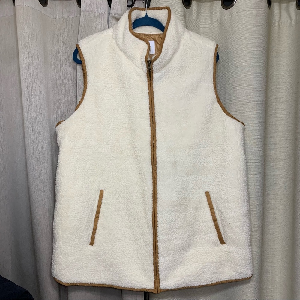 Fleece Vest Jacket Sz XL Full Zip Cream Sherpa Style Outdoor Layer Minimalist - Picture 11 of 11